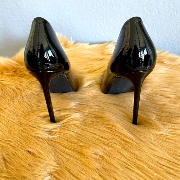 Steve Madden size 8 - Picture 2 of 4